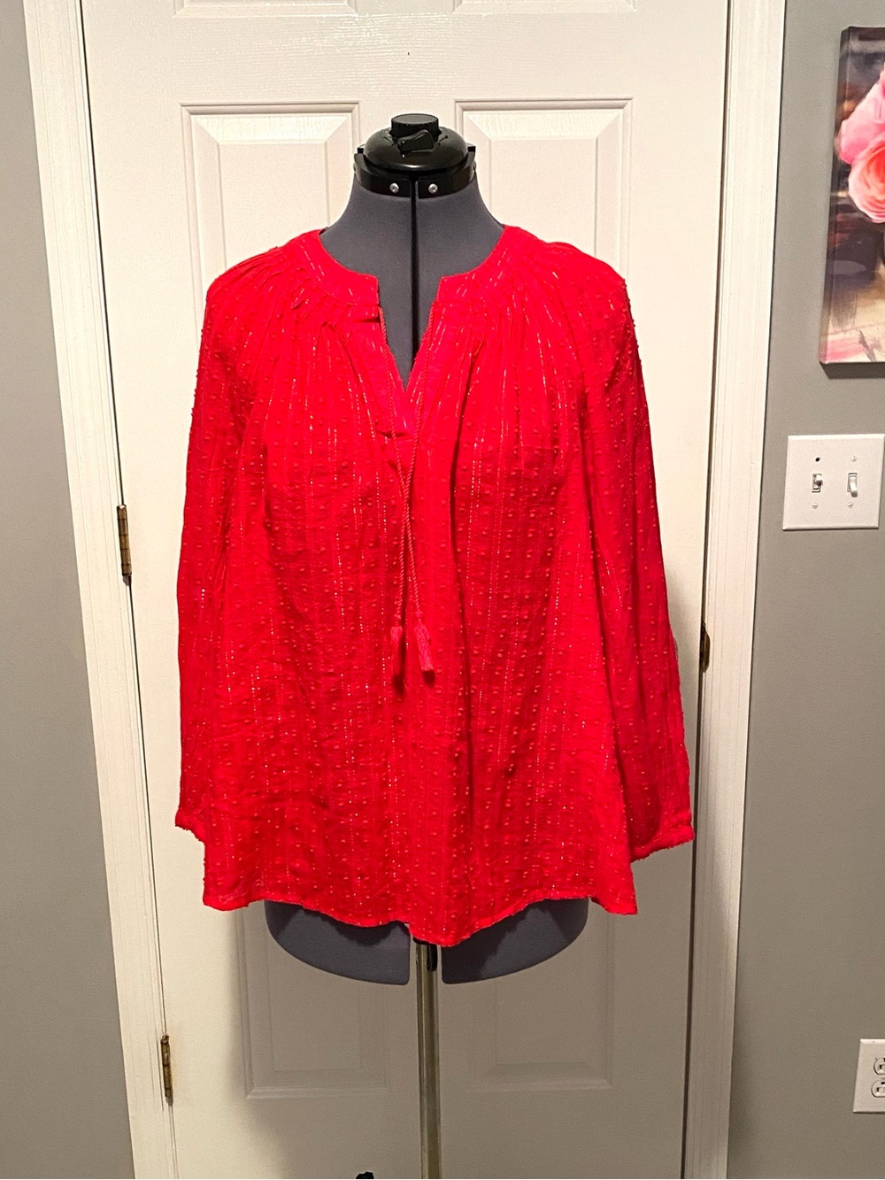 Old Navy Red Swiss Dot Metallic Stripe Peasant Blouse Split Neck Tie M NWT 197